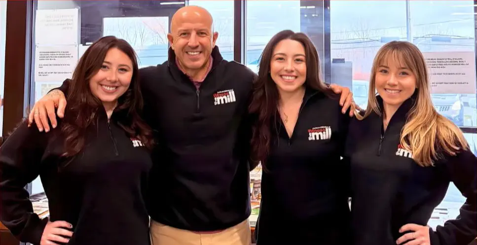 Alex Carbone with daughters